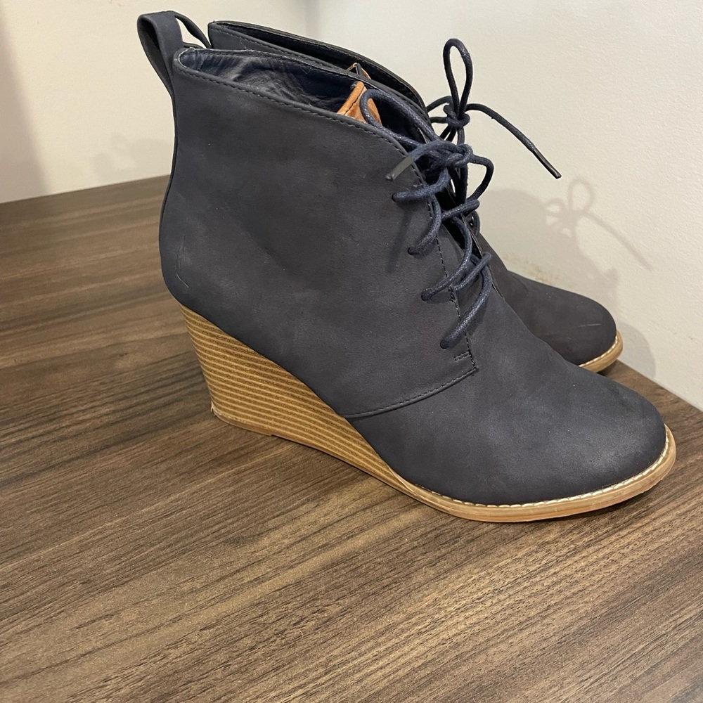 Nautica | Navy Blue Wedge Lace-up Ankle Booties 8
